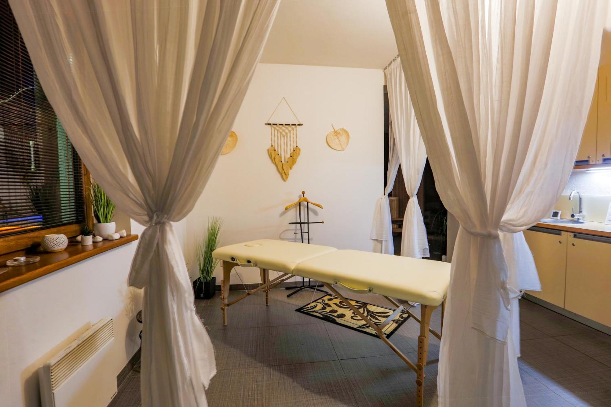 Apartmanovy Dom Fatrapark 1 S Wellness - Hlavna Recepcia Ruzomberok Extérieur photo